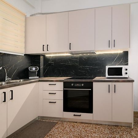 Venias apartment Kallimarmaro&Zappeio area Atenas Exterior foto